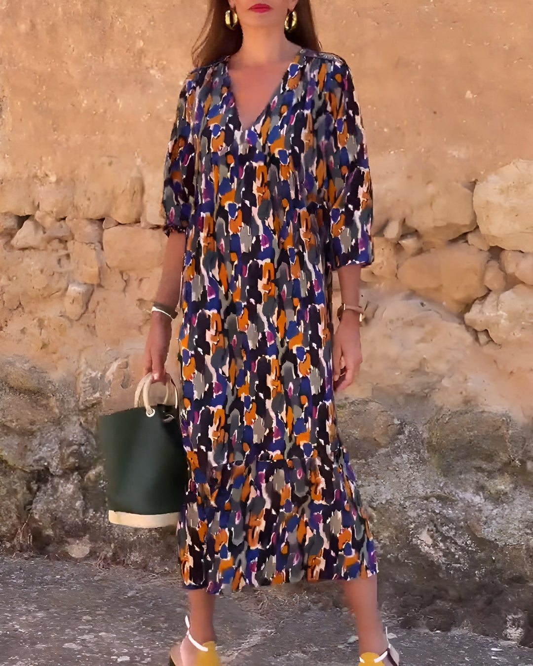 Nathalie | Elegante vestito con scollo a V e stampa retrò perfetto per ogni occasione