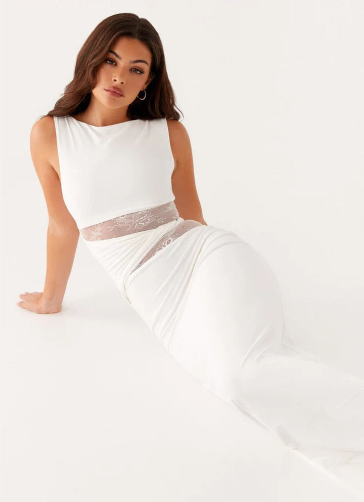 Leni - Maxidress aderente con tagli discreti e lacci