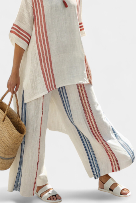 Elegante Set Mediterraneo in Lino e Bambù con Strisce Multicolore per uno Stile Estivo
