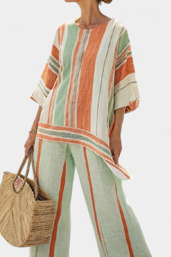 Elegante Set in Lino di Bambù a Righe con Camicetta Asimmetrica e Pantaloni Larghi per uno Stile Raffinato