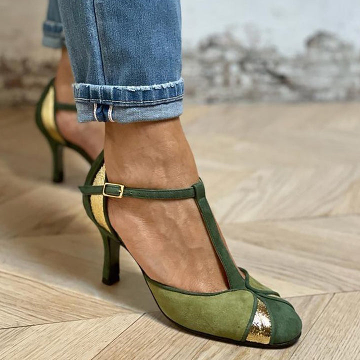 Alona™ | Elegante décolleté patchwork con cinturino a T e punta chiusa per uno stile raffinato