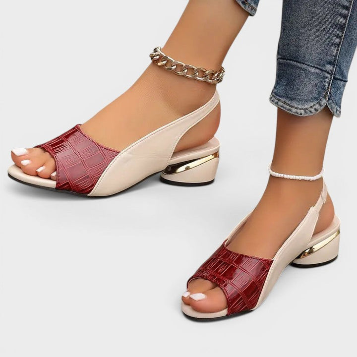 Clara™ | Sandali con tacco basso
