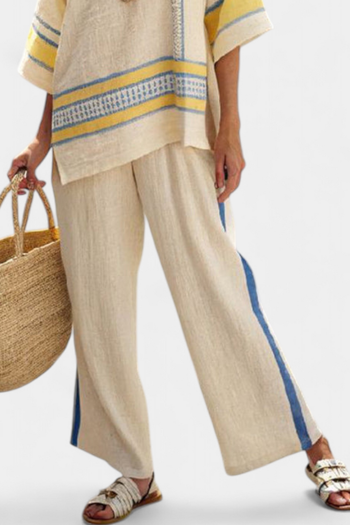 Elegante Set Mediterraneo Daisy con Dettagli in Blu e Giallo per uno Stile Sofisticato