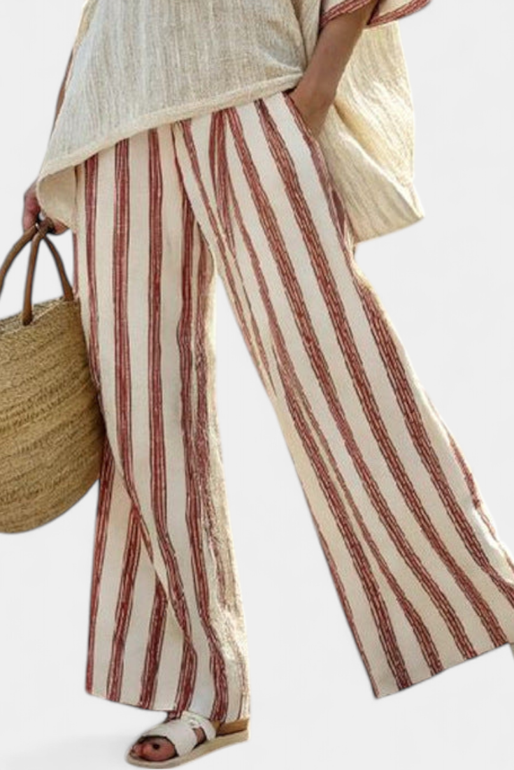 Completo Elegante Daisy con Strisce Rustiche in Rosso e Crudo per uno Stile Unico