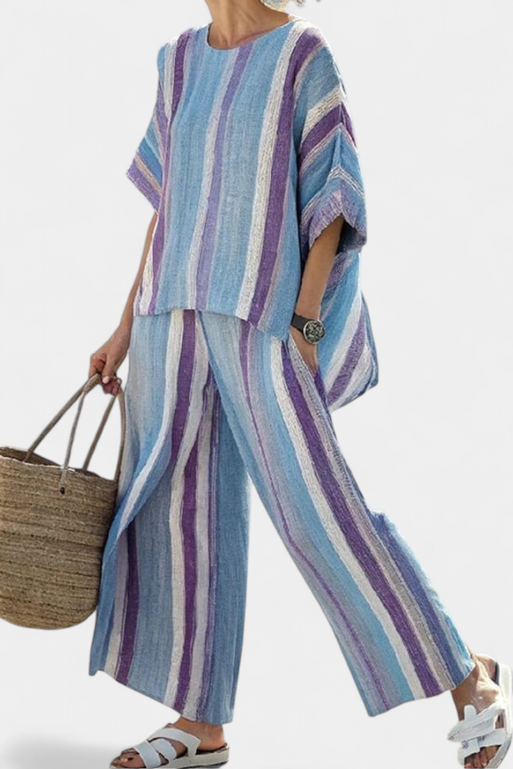 Elegante Set a Strisce Daisy nelle tonalità Malva e Azzurro Pastello per un look sofisticato